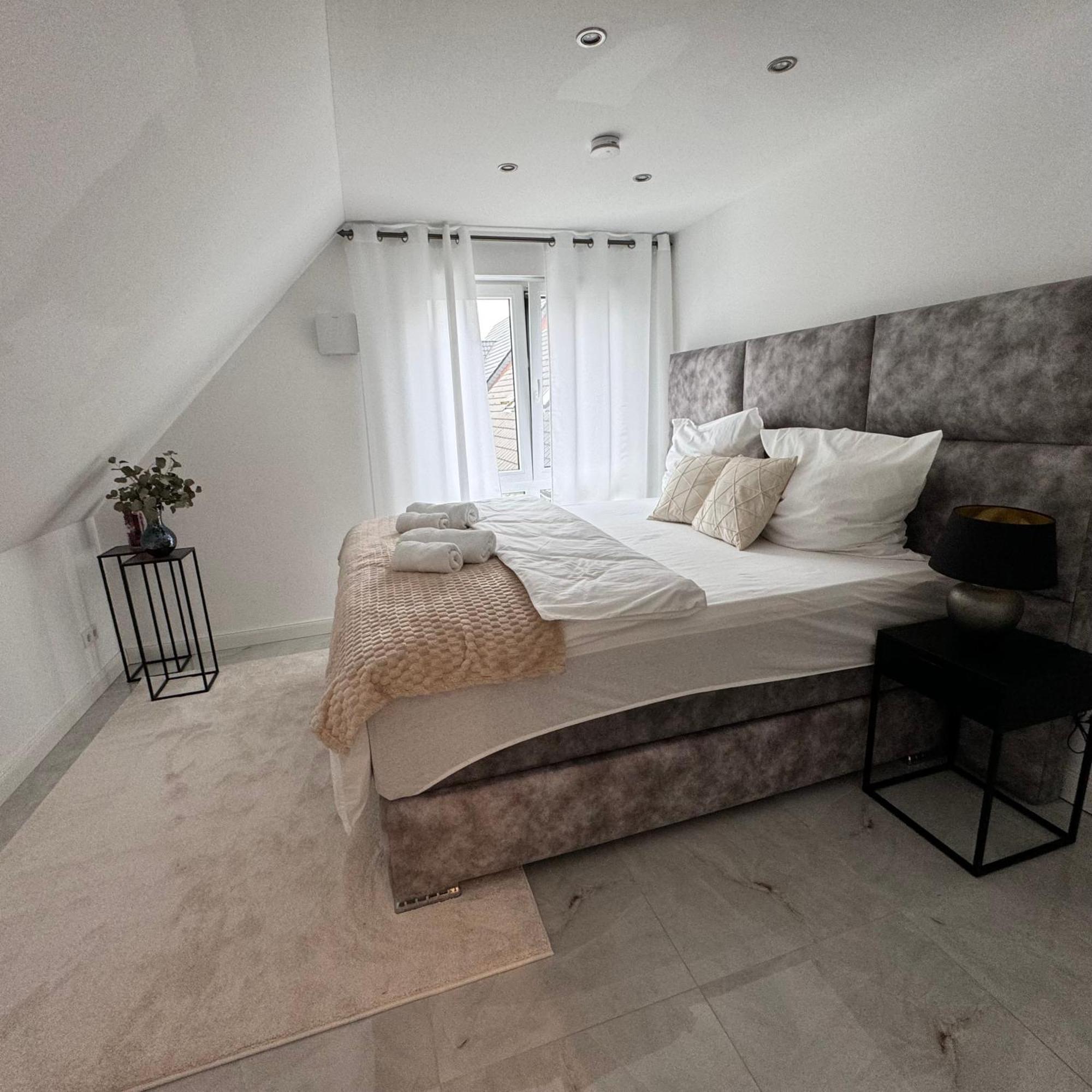 Relaxdays-Apartments 1 Garten Und Pool-Mitbenutzung, Wallbox, Kostenloser Parkplatz, Kontaktloser Checkin, Wifi Mit Smarttv Гютерсло Екстер'єр фото